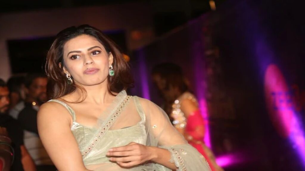 'Forcible sign in vacant pages, threatening to implicate father - Ranya Rao - India tv hindi