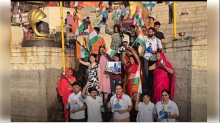 Ganga Aarti and Milk for the victory of Team India by making Rangoli on the ghats of Kashi