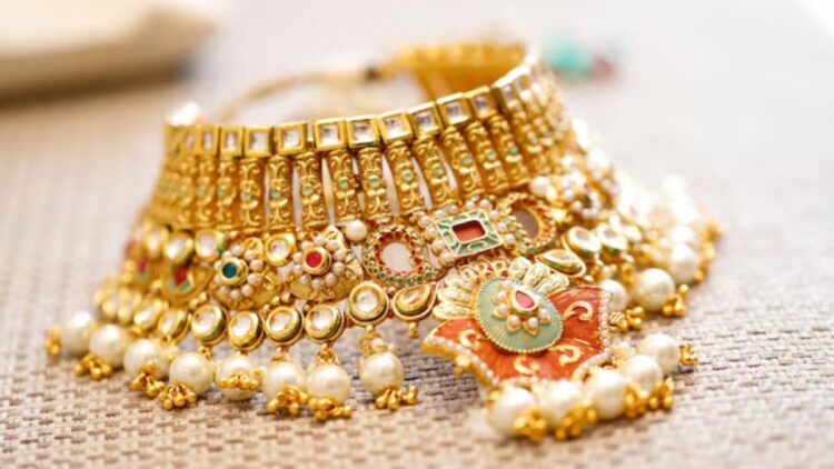 Gold Price Today: Gold became expensive for the second consecutive day, know how much price increased today - India tv hindi