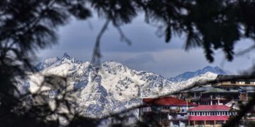 Heavy snowfall in the last 24 hours on the mountains, know these important things before tourist arrives - India tv hindi