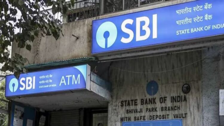 If the person taking the loan dies, then the bank will recover from whom, who will have to pay money - India tv hindi