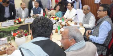 Jayant Chaudhary Want to Move Towards Women-LED Development Initiatives | Meerut News: Jayant Chaudhary, we want to move towards the development initiative led by women. News Track in Hindi