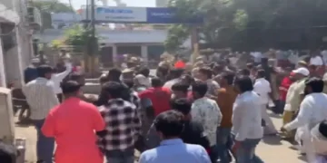 Karni Sena Agitation on Rana Sanga Matter: Karni Sena, the house of SP MP Ramjilal Suman, who describes Rana Sanga as a traitor, policemen injured by stone pelting, lathi -charged, lathi -charge