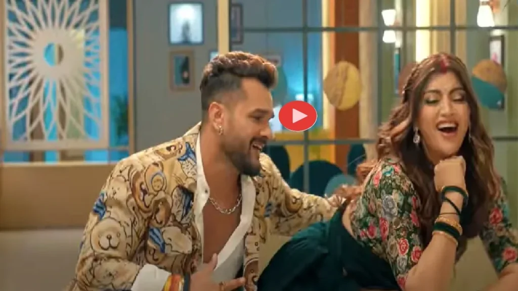 Khesari Lal Yadav's raging romance with Akanksha Puri, heart will rise