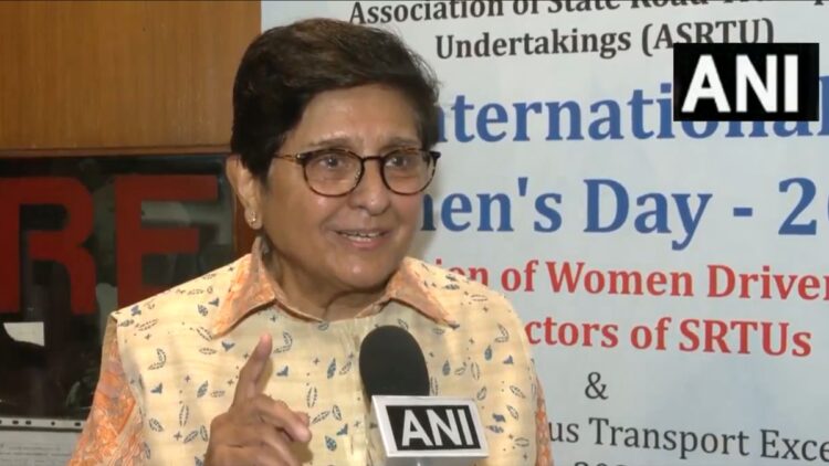 Kiran Bedi's statement revealed on International Women's Day, said - daughters are not burden - India tv hindi