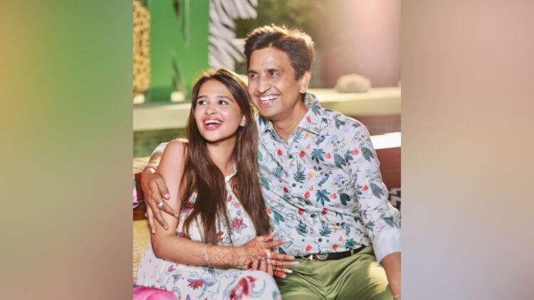 Kumar Vishwas's daughter married this businessman, Bollywood singers sang songs - India tv hindi