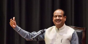 Lok Sabha: Opposition member praises Gadkari, Lok Sabha Speaker also commented in praise