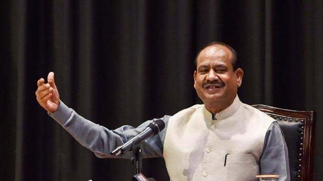Lok Sabha: Opposition member praises Gadkari, Lok Sabha Speaker also commented in praise