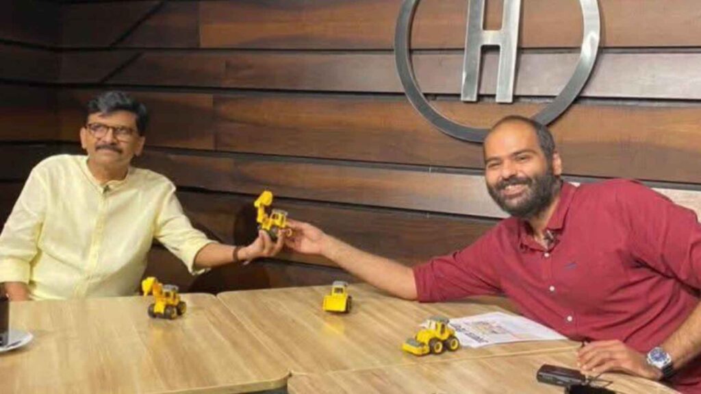 'Maharashtra Government gives special protection to Kunal Kamra, Uddhav Thackeray faction demands