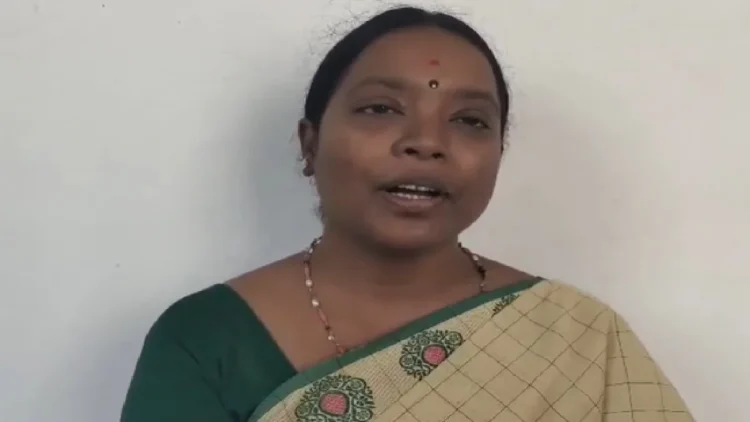 Mamata Govt Backtracks on Holi Ban: 'No ban on playing Holi in Sonajuri Haat of Santiniketan', Mamta government minister said after the question raised- only urged people, mamata govt was urge