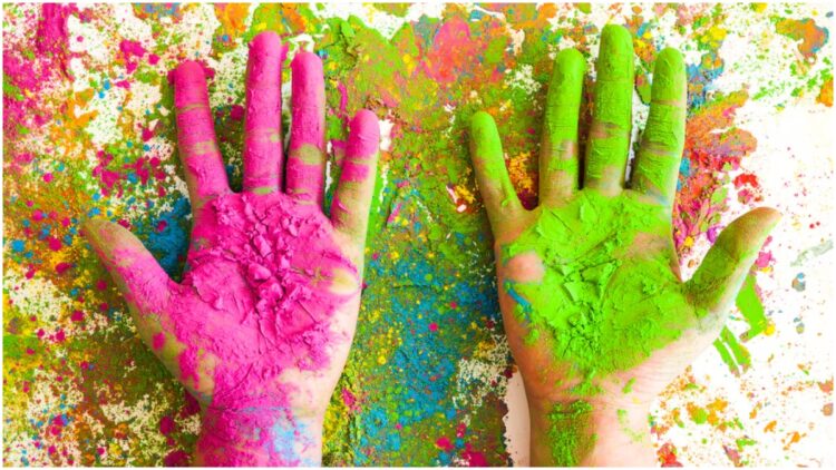 Mobile should not be spoiled due to color-water! Note tips to keep the phone safe on Holi - India tv hindi