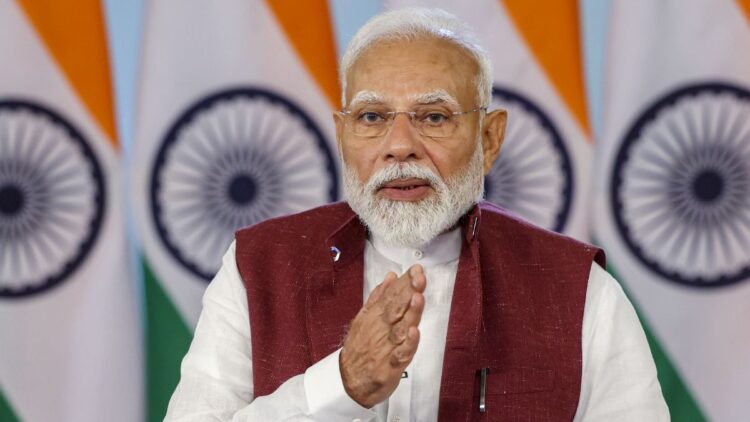 PM Modi's opportunity to handle social media account! Women will have to do this work - India tv hindi