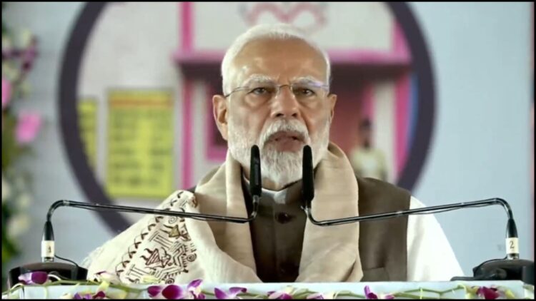 PM Modi's visit to Chhattisgarh: Project of more than 33 thousand crores inaugurated - India tv hindi