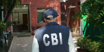 PWD Chief Engineer and Executive Engineer arrested, CBI taking bribe - India tv hindi