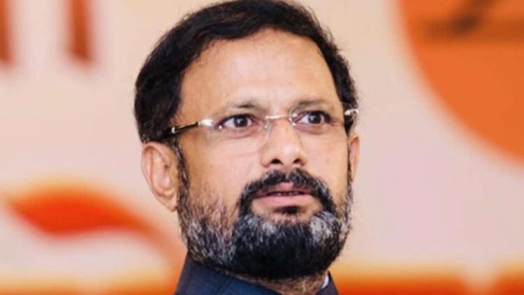 Politician Naresh Ganpat Mhaske Wikipedia Biography Age Family Net Worth Political Career Shiv Sena Leader and Former Mayor of Thanne Municipal Corporation | Today Latest News in Hindi News Track Samachar | NARESH GANPAT MHASKE Wikipedia: Shiv Sena leader Naresh Ganpat Maskay is recognized as a ground, influential and strong organizer | News Track in Hindi