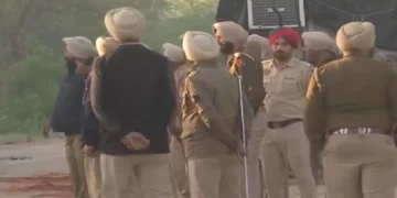 Punjab Politics on Farmers: Politics on farmers with action of Punjab Police, BJP and Congress targeted Aam Aadmi Party, BJP and Congress Slam Aam Aam Admi Party as Punjab Police Took Action on Farmers