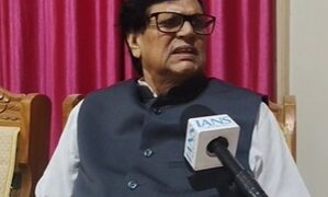 राहुल गांधी सिर्फ मुसलमानों के नहीं, पूरे देश के हितैषी : अली अनवर (आईएएनएस एक्सक्लूसिव) 