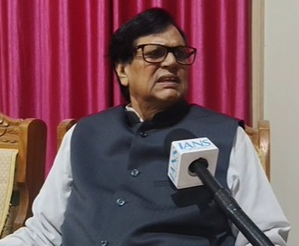 राहुल गांधी सिर्फ मुसलमानों के नहीं, पूरे देश के हितैषी : अली अनवर (आईएएनएस एक्सक्लूसिव) 