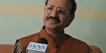 होली पर बुर्का पहनकर निकलने वाले बयान पर राशिद अल्वी का तंज,