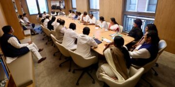 'Strict action will be broken if discipline is broken, Congress high command warns to Kerala leaders - India tv hindi