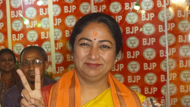 Terms of Mahila Samman Yojana: On fulfilling these conditions, you will get 2500 rupees under Mahila Samman Yojana only after fulfilling these conditions, know the scheme of CM Rekha Gupta, Know on What Terms Rekha Gupta Govt Will Gives 2500 Rupees Under Mahela Samman Yojaana
