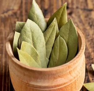 The bay leaf is very fast, its leaves make a big effect