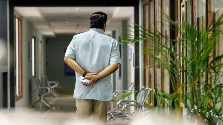 This 73 -year -old superstar fighting cancer war? The team told the truth, said - not on break - India tv hindi