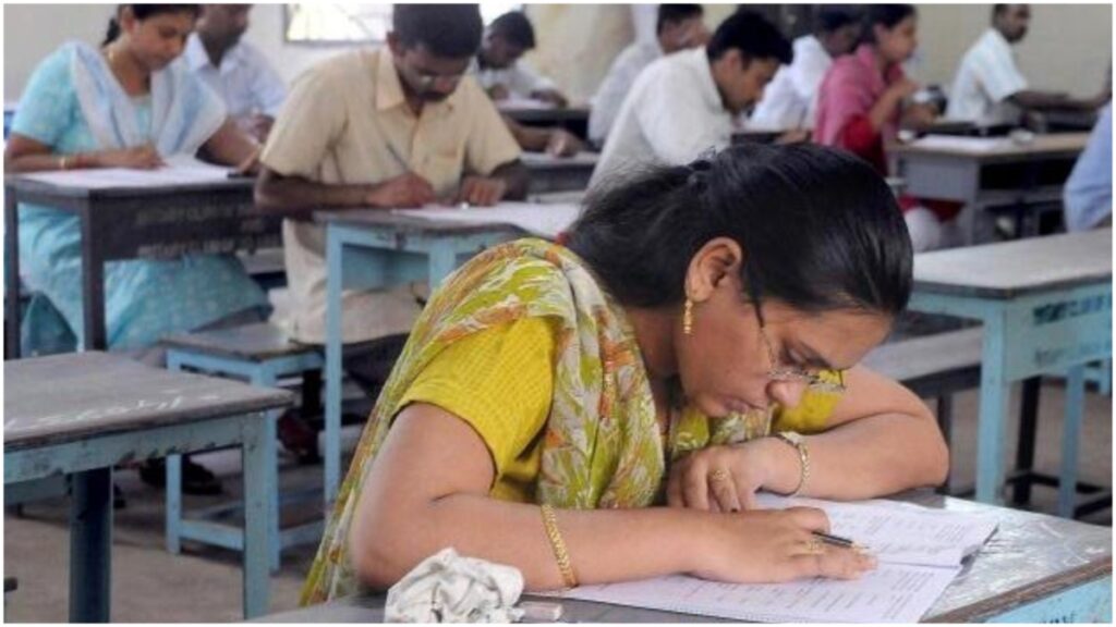 UPPSC RO/ARO Exam: Datsheet of RO/ARO Pre Exam released, know when will the exam be done