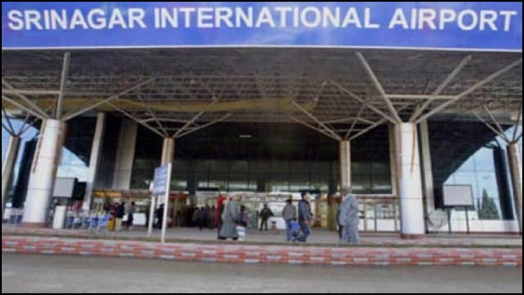Weather changed throughout North India including Delhi NCR, many flight canceled in Kashmir - India tv hindi