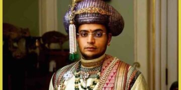 Yaduveer krishnadatta chamaaraja wadiyar wikipedia biography age Family Net Worth and Political Care Bjp Famous Leader Yaduveveer Yaduveveer Krishnadatta Chamaraja Wadiyar Ka Jivan Parichay in Hindi News Yaduveer Krishnadatta Chamaaraja Wadiyar: Yaduvir Krishnadatta Chamaraja Wadiyar is popular as a coordinator of culture, tradition and modern politics. News Track in Hindi