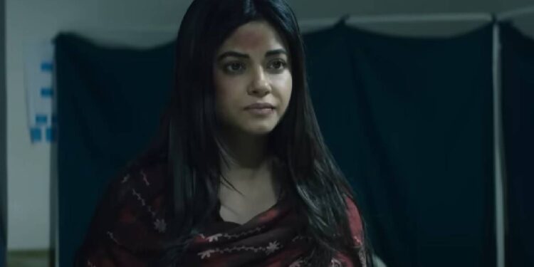 2 hours and 5 minutes clean mystery-thriller, no murder nor violence filled scenes-India tv hindi