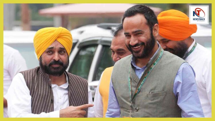 Aam Aadmi Party Leader Gurmeet Singh Meet Hayer Biography | Newstrack Hindi News | Gurmeet Singh Meet Hayer Bio: Gurmeet Singh Meet Hair, Youth Josh, Public Service Commitment and Green Future Thinking Name. News Track in Hindi