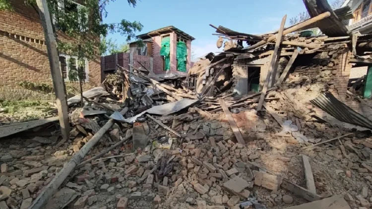 Another 3 Terrorists House Demolished In Jammu and Kashmir: Action continues against terror in Jammu and Kashmir, 3 other terrorists' houses were demolished, Action Against Terrorism Continues in Jammu and Kashmir, Houses of 3 More Terrorists Demolated Demolashed
