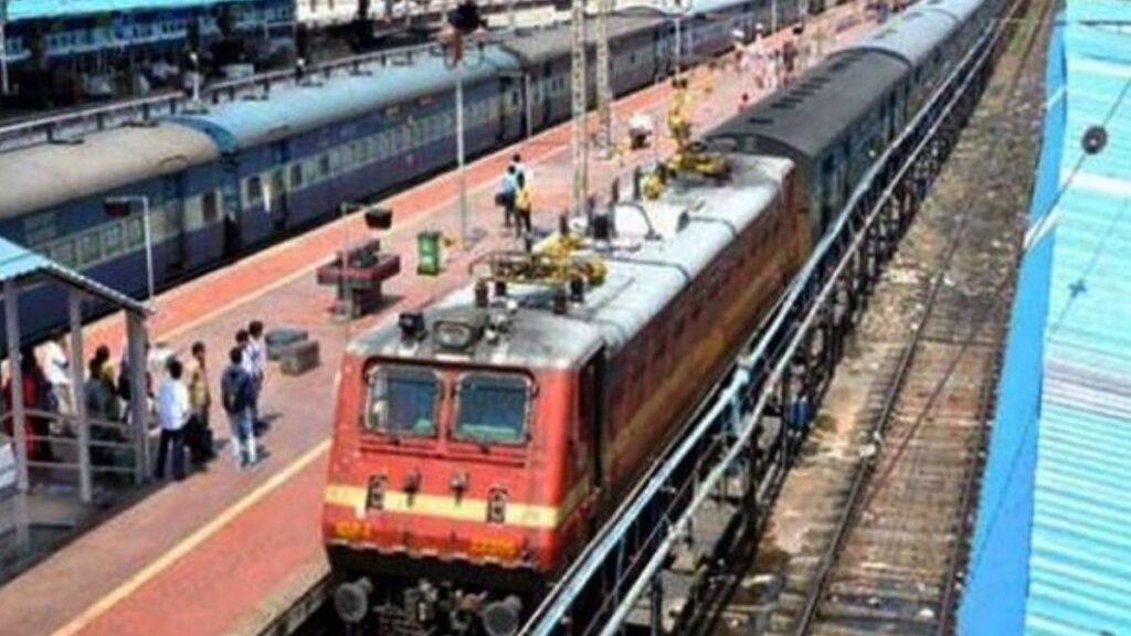 Apprentice recruitment in railway, know what is eligibility to apply? More than one thousand vacancy