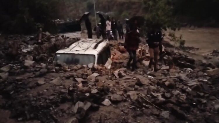 April rains created a ruckus in Chamoli, trains in the flood; Video surfaced - India tv hindi
