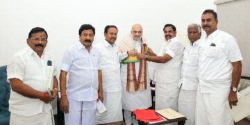 Bjpà ¥ ¤ aiadmkà ¥ ¤ Tamil Nadu Politicsà ¥ ¤ BJP-AIADMK Formed An Alliance for the Upcoming Assembly Elections | BJP-Aaadmk Coalition Announced: Alliance for the upcoming assembly elections between BJP-AAADMK, Home Minister Amit Shah announced | News Track in Hindi