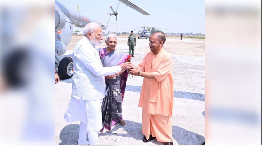 CM Yogi expressed gratitude to PM Modi, said Kashi has changed in 11 years