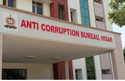 Charge sheet filed against Inspector Kapil Sihag, serious allegations of bribery