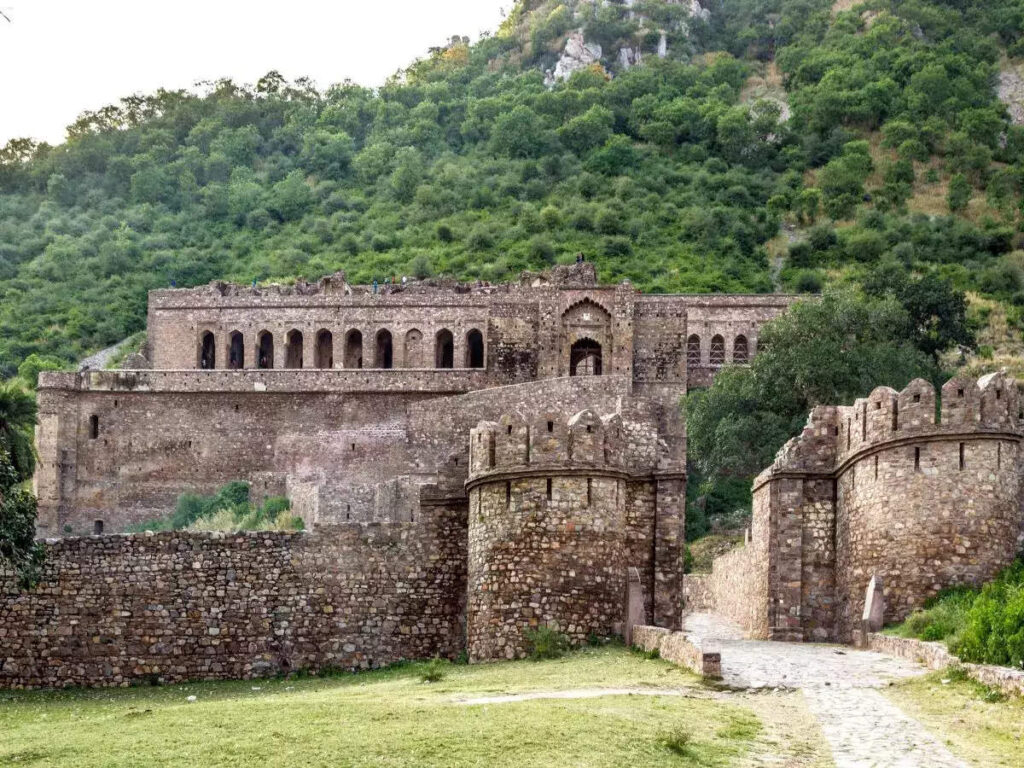 Do not go to this most mysterious place in India by mistake or else ghosts will fall behind, watching videos will be lost