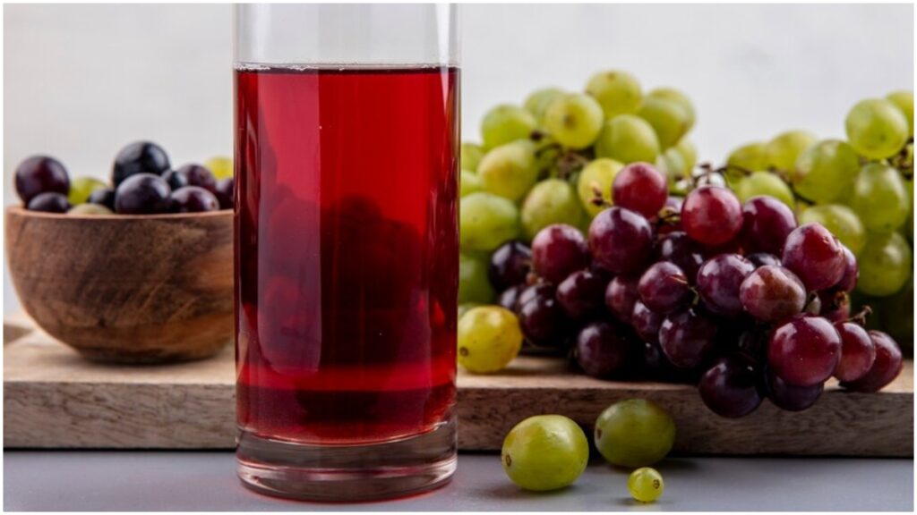 Drink black grape juice daily, will get rid of hanging, health will get these benefits - India tv hindi