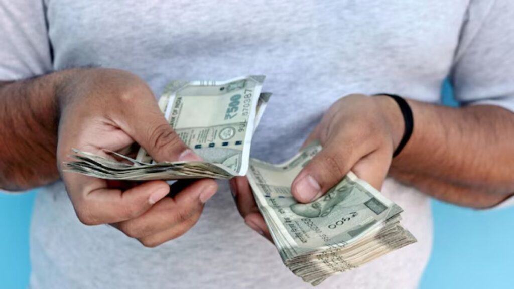 FD's interest rates cut, this government bank also closed 400 -day special scheme - India tv hindi