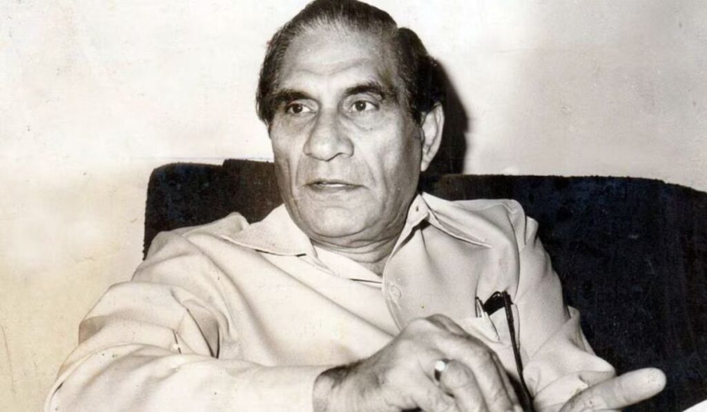 Famous at home by making 'Mahabharata', Yash Chopra was told the nuances of film production - India tv hindi