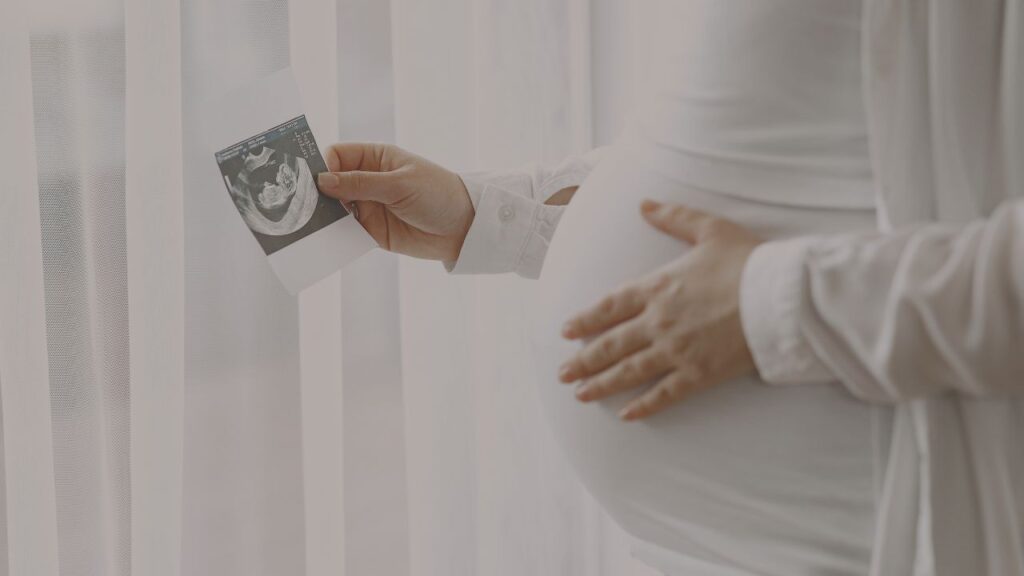 Female Foeticide in Haryana | Female Foeticide Expos in Hisar | Female Foeticide Case in India | Female Foeticide Details | Female Foeticide in Hindi | Female Foeticide Cases | Pregnant Woman Female Foeticide | Haryana Government Suspended Deputy Civil Surgeon | Haryana News in Hindi | Haryana Big News | , Haryana News: Deputy Civil Surgeon suspended in female feticide case, know the whole matter | News Track in Hindi