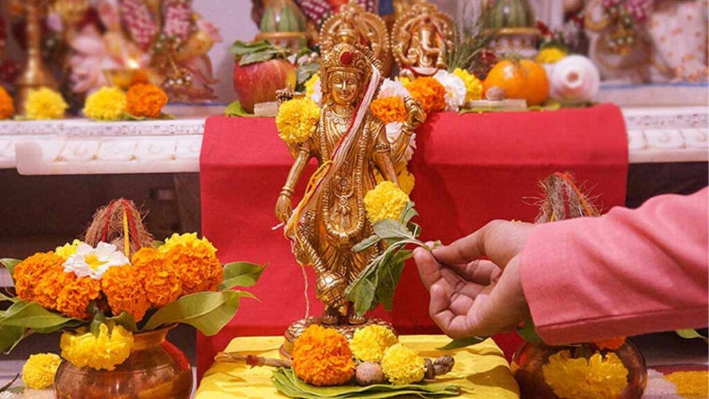 धन, संतान और सुख-शांति की प्राप्ति के लिए हर ब्रहस्पतिवार सुने भगवान विष्णु की ये पौराणिक कथा, वीडियो में जानिए इसके लाभ 