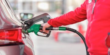Government increased excise duty on petrol and diesel ₹ 2 per liter, will retail prices rise - India tv hindi