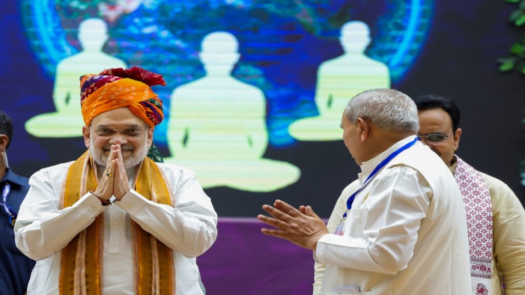 'I am allopathic medicine and insulin free, standing among you ...' Amit Shah's big advice - India tv hindi