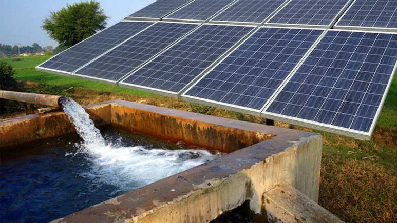 In view of the problem of drinking water in Rajasthan, the government gave gift, solar tubewells will be built for the first time in this village
