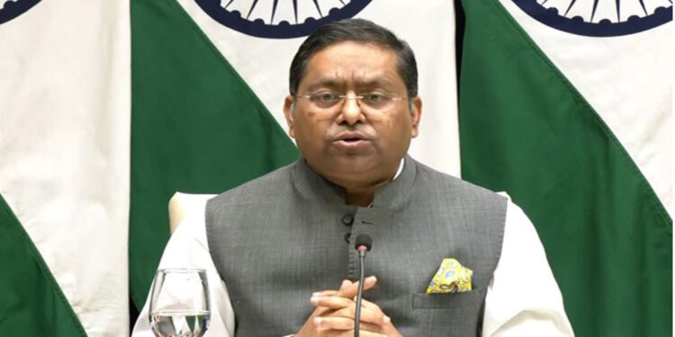 India reprimanded Bangladesh for Murder of Hindu Leader: Bangladesh should make sure protection of minorities without making excuses, India reprimanded the killing of Hindu leader, Bangladesh Should Ensure Security of Minorities with Making Excuses, India Reprimanded On the Murder of Hindu Leader