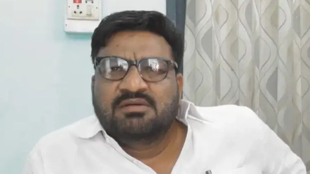Jharkhand Minister Hafizul Hasan | Hafizul Hasan Controversial Comment on Ambedkar Jayanti | Ambedkar Jayanti | Hafizul Khan Video | BJP | Congress | Jharkhand Politics | Jharkhand News | Jharkhand CM Hemant Soren | On Ambadekar Jayanti, the Minister of Jharkhand said such a thing, people were angry, created a ruckus. News Track in Hindi