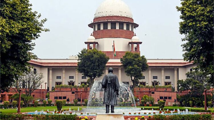 LIVE: Hearing in Supreme Court on Waqf Amendment Act, constitutional validity has been challenged - India tv hindi